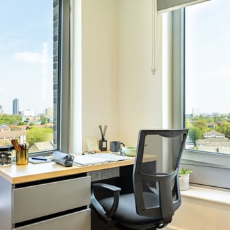 Platinum Skyline Studio - Image 1